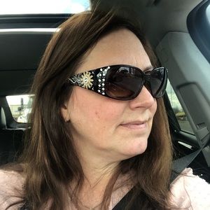 Meet your Posher, Karee